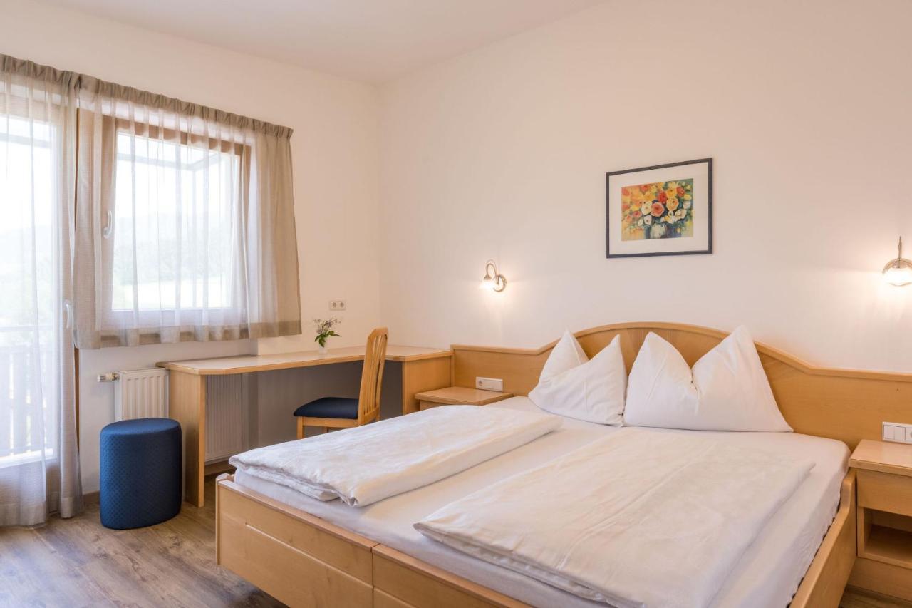 Bed and Breakfast Garni Schorneck Brunico Exterior foto