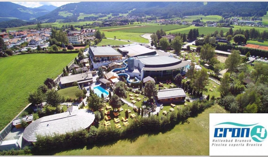 Bed and Breakfast Garni Schorneck Brunico Exterior foto